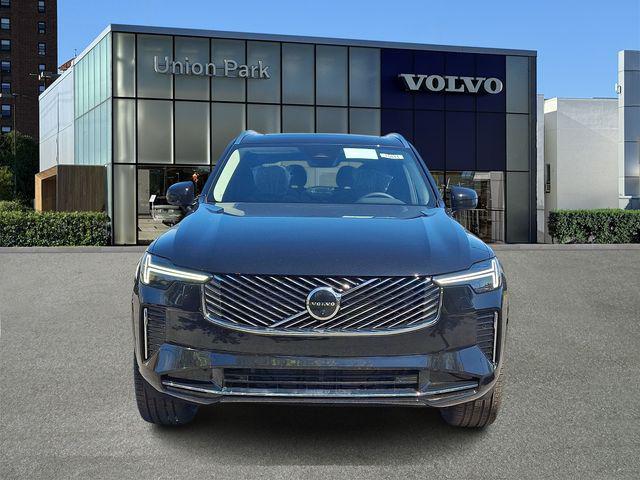 2026 Volvo XC90 Plus, B6 AWD Gas (mild hybrid), Gasoline, Bright, 7 Seats