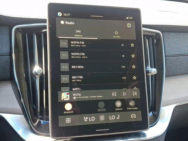 2026 Volvo XC90 Plus, B6 AWD Gas (mild hybrid), Gasoline, Bright, 7 Seats