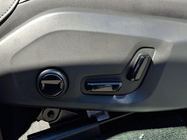 2026 Volvo XC90 Plus, B6 AWD Gas (mild hybrid), Gasoline, Bright, 7 Seats