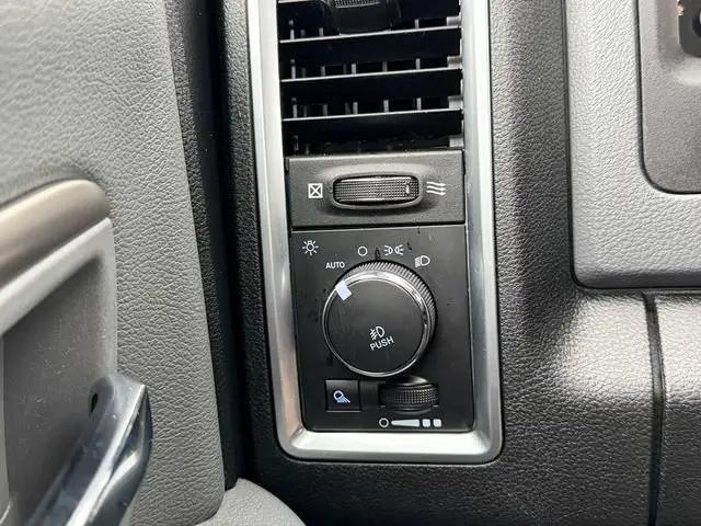 2018 Ram 1500 SLT