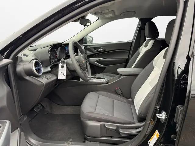 2026 Chevrolet Trax FWD LS