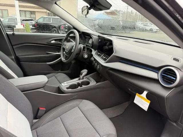 2026 Chevrolet Trax FWD LS