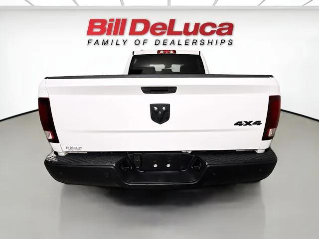 2024 Ram 1500 Classic Warlock Crew Cab 4x4 5'7" Box