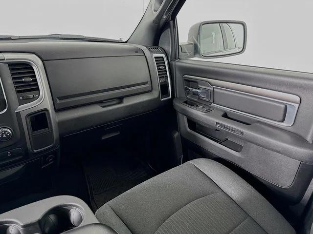 2024 Ram 1500 Classic Warlock Crew Cab 4x4 5'7" Box