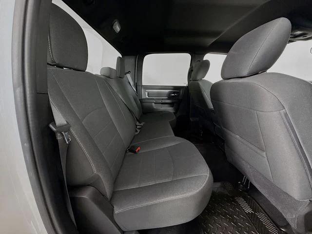 2024 Ram 1500 Classic Warlock Crew Cab 4x4 5'7" Box