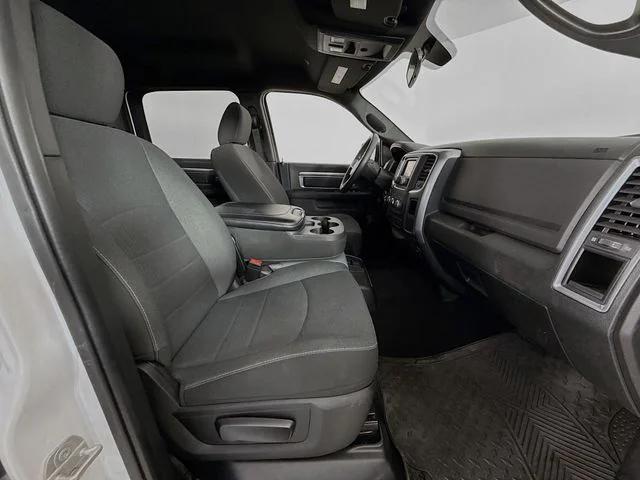 2024 Ram 1500 Classic Warlock Crew Cab 4x4 5'7" Box