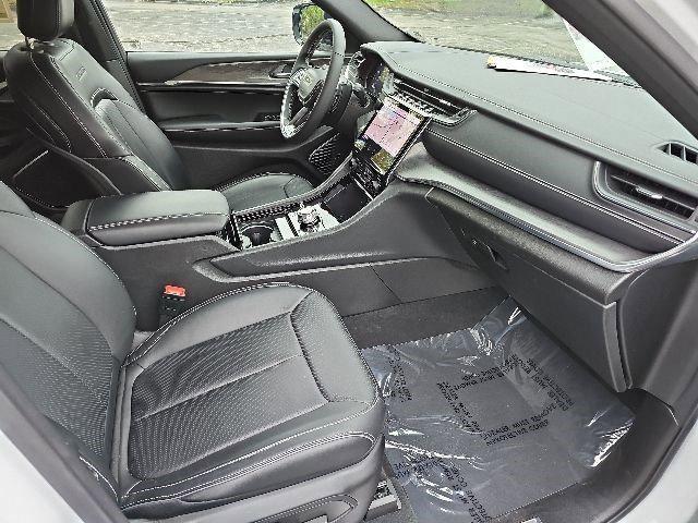 2025 Jeep Grand Cherokee L Overland 4x4