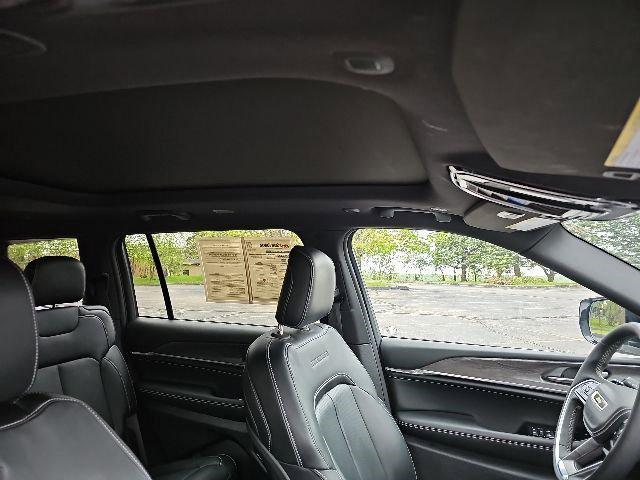2025 Jeep Grand Cherokee L Overland 4x4