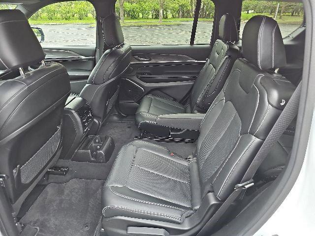 2025 Jeep Grand Cherokee L Overland 4x4