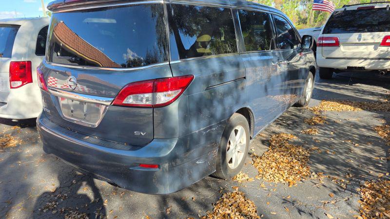 2011 Nissan Quest SV