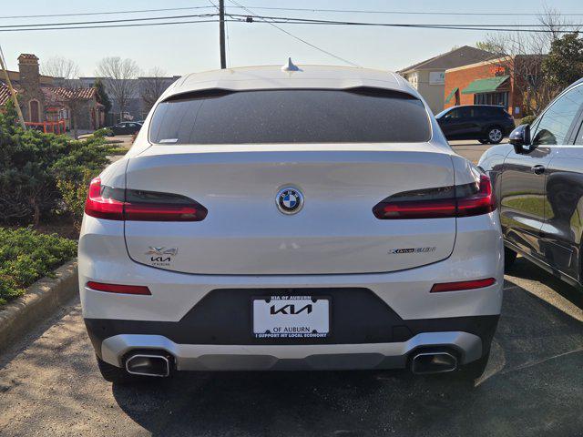 2022 BMW X4 xDrive30i
