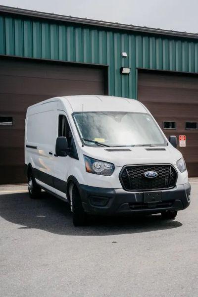 2023 Ford Transit Cargo Van Medium Roof w/LWB