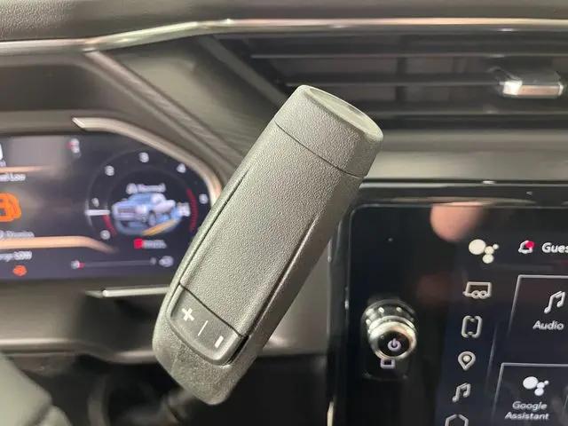 2026 GMC Sierra 2500HD Crew Cab, Standard Bed, Denali Ultimate, 4WD