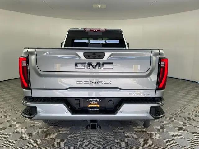 2026 GMC Sierra 2500HD Crew Cab, Standard Bed, Denali Ultimate, 4WD