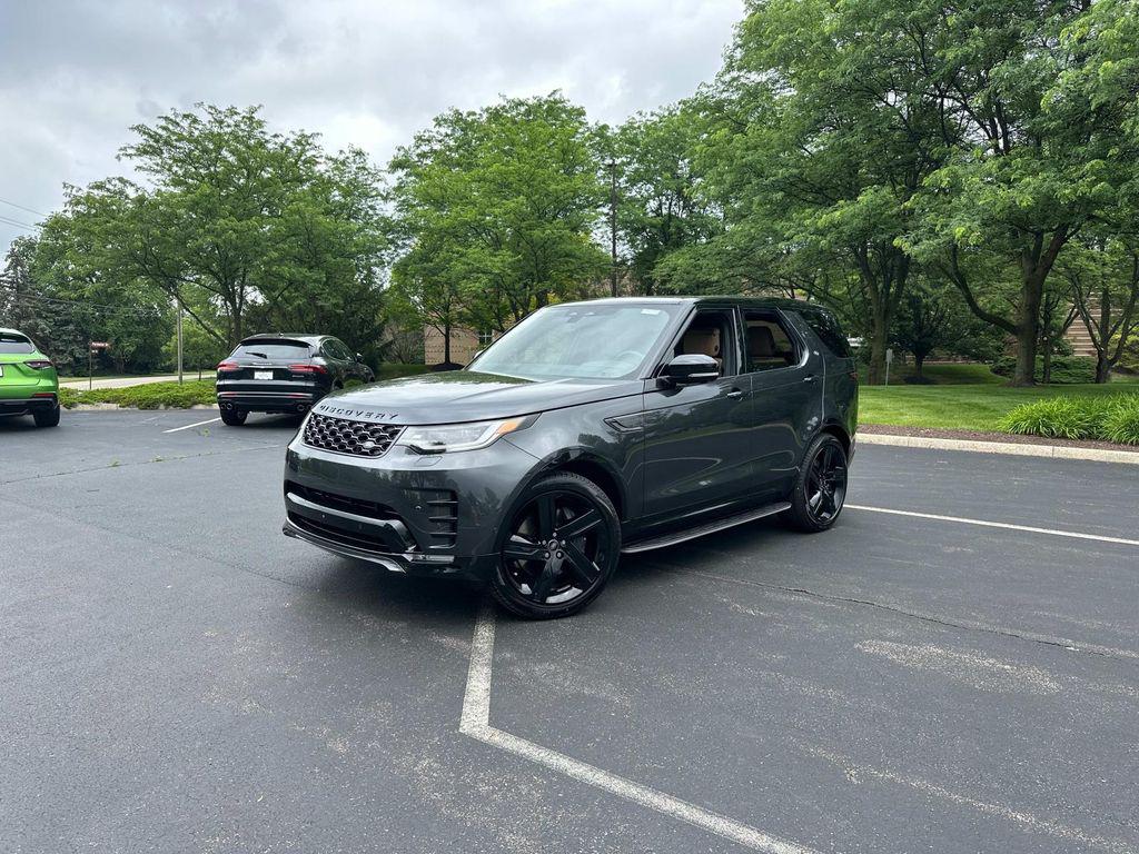 /2025 Land-Rover Discovery