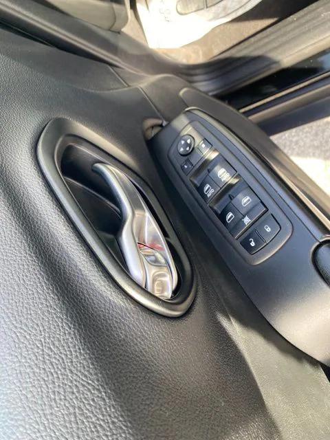 2022 Jeep Cherokee Trailhawk 4x4 2022 Jeep Cherokee Trailhawk 4x4