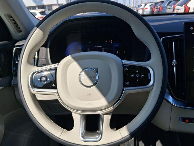 2026 Volvo XC90 Ultra, B6 AWD Gas (mild hybrid), Gasoline, Bright, 7 Seats