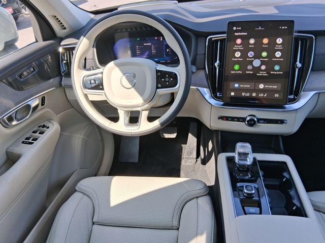 2026 Volvo XC90 Ultra, B6 AWD Gas (mild hybrid), Gasoline, Bright, 7 Seats