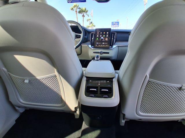 2026 Volvo XC90 Ultra, B6 AWD Gas (mild hybrid), Gasoline, Bright, 7 Seats