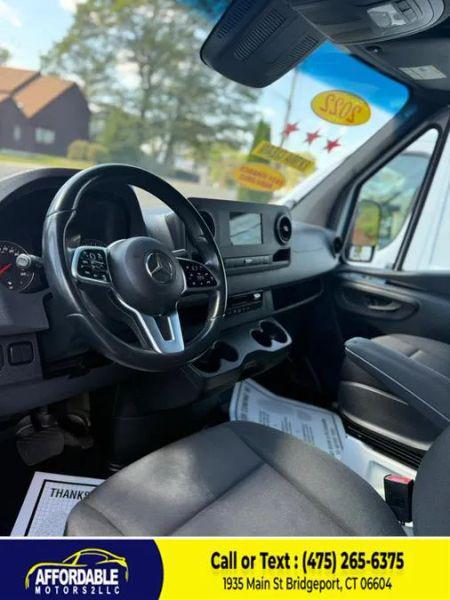 2022 Mercedes-Benz Sprinter 1500 Standard Roof I4