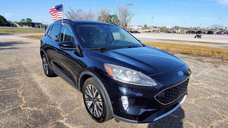 2020 Ford Escape Titanium