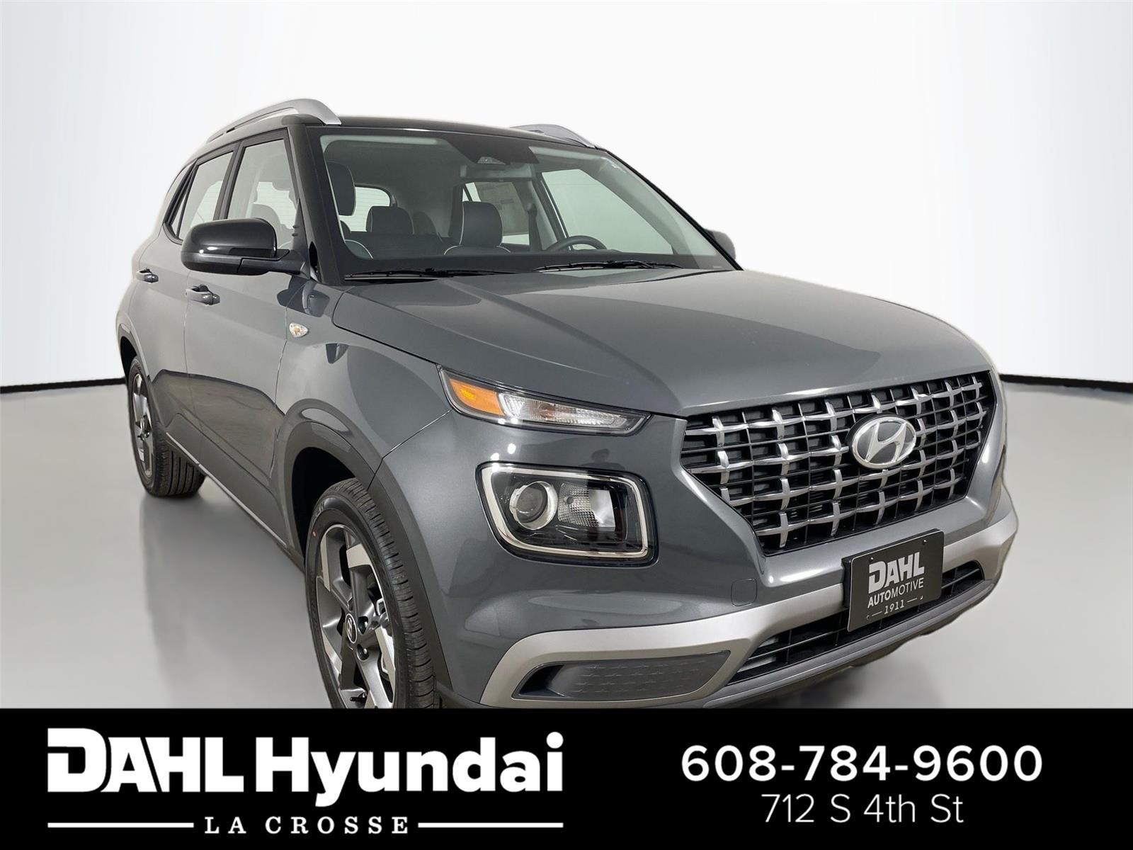 2026 Hyundai Venue SEL w/Two-Tone Roof