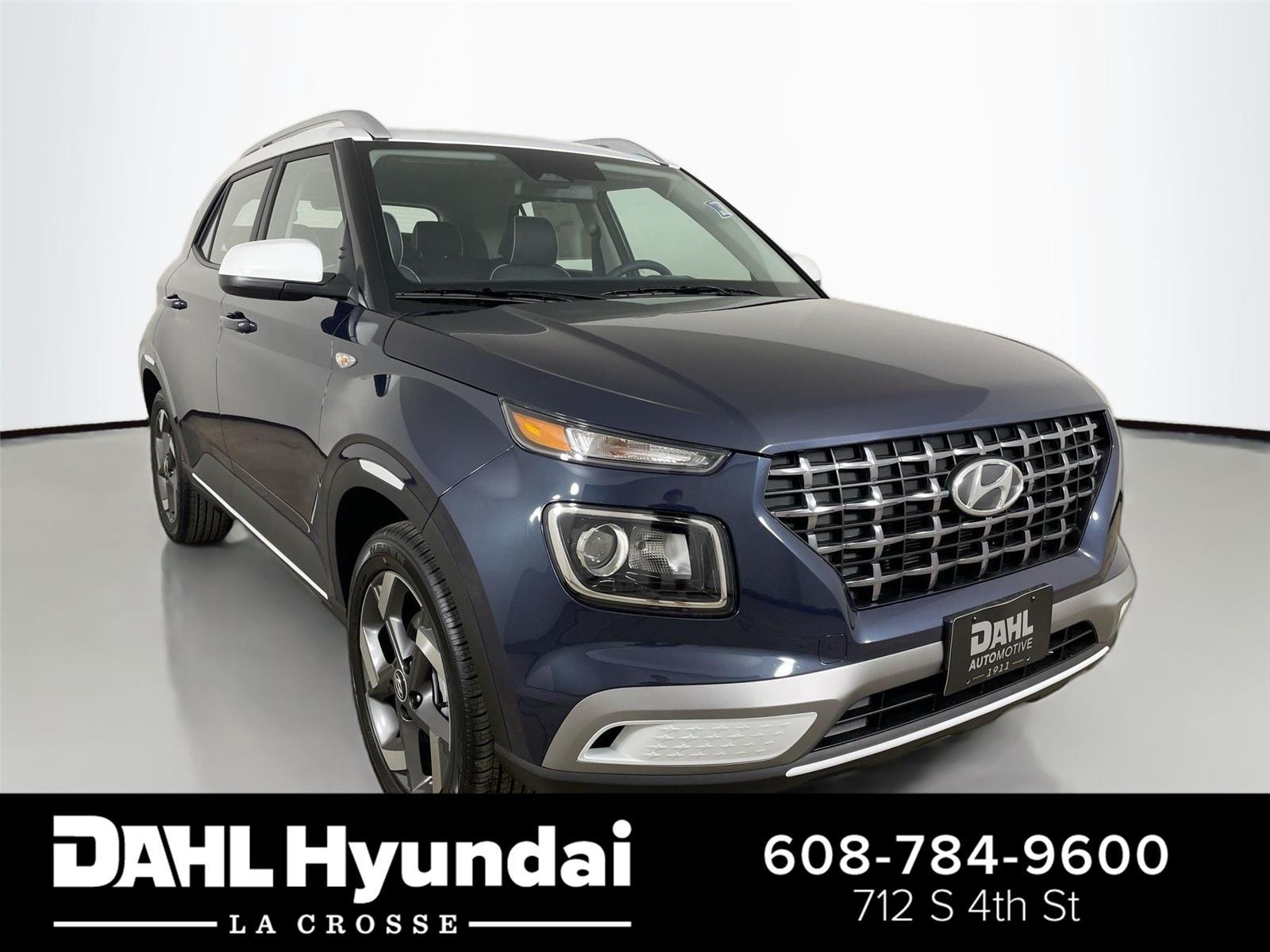 2026 Hyundai Venue SEL w/Two-Tone Roof