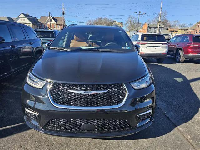 2024 Chrysler Pacifica Pinnacle AWD