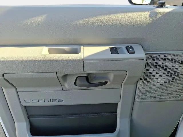 2027 Ford E-Series Cutaway E-Series Cutaway