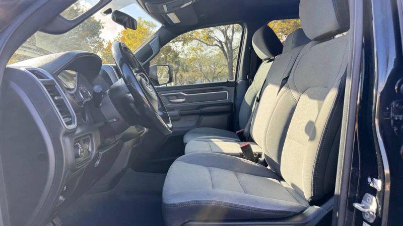 2022 Ram 1500 Big Horn Crew Cab 4x2 5'7" Box
