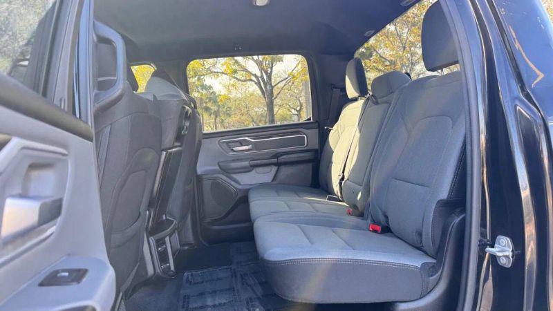 2022 Ram 1500 Big Horn Crew Cab 4x2 5'7" Box
