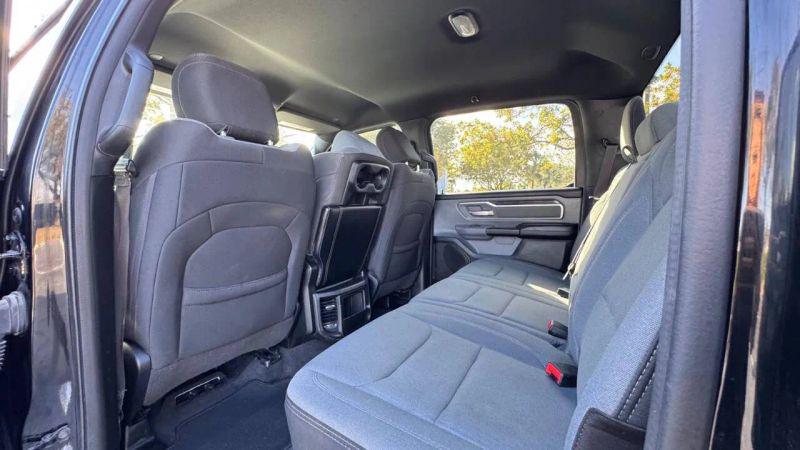 2022 Ram 1500 Big Horn Crew Cab 4x2 5'7" Box