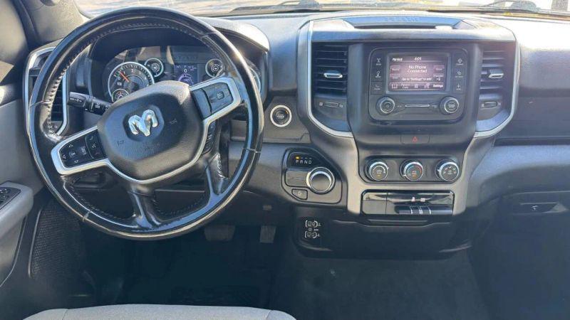 2022 Ram 1500 Big Horn Crew Cab 4x2 5'7" Box
