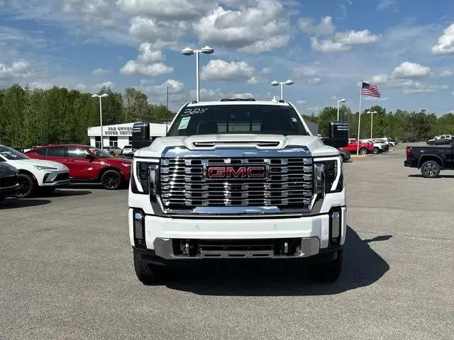 2026 GMC Sierra 2500HD Crew Cab, Standard Bed, Denali, 4WD