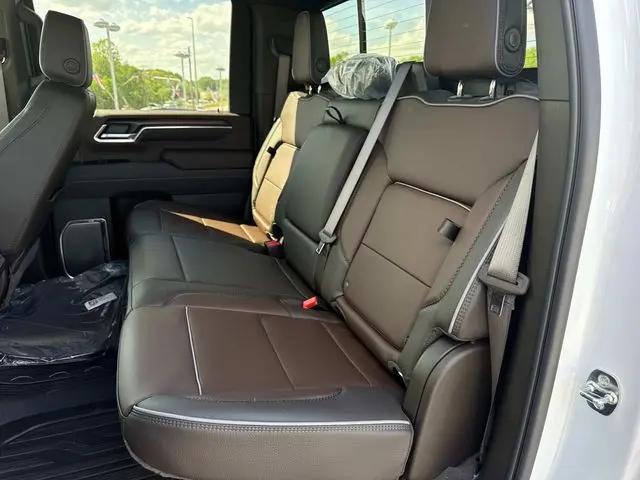 2026 GMC Sierra 2500HD Crew Cab, Standard Bed, Denali, 4WD