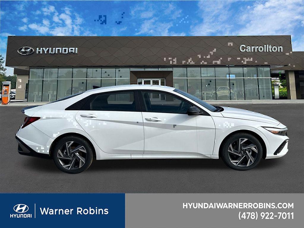 New 2025 White HYUNDAI SEL Sport image 3