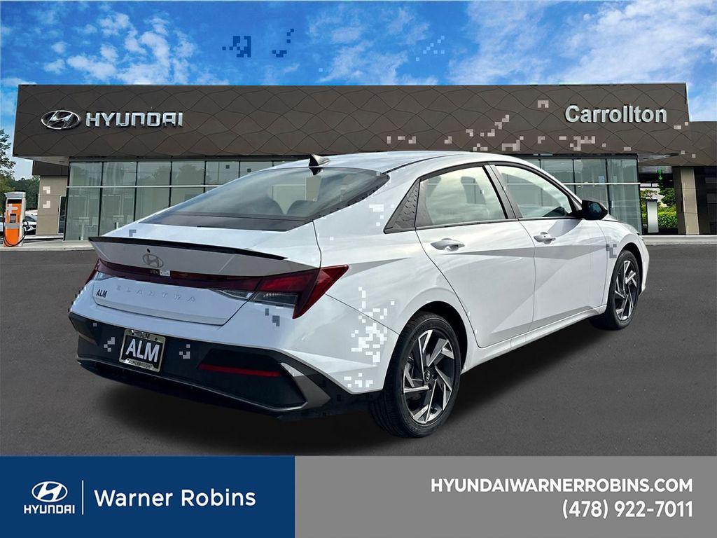 New 2025 White HYUNDAI SEL Sport image 4