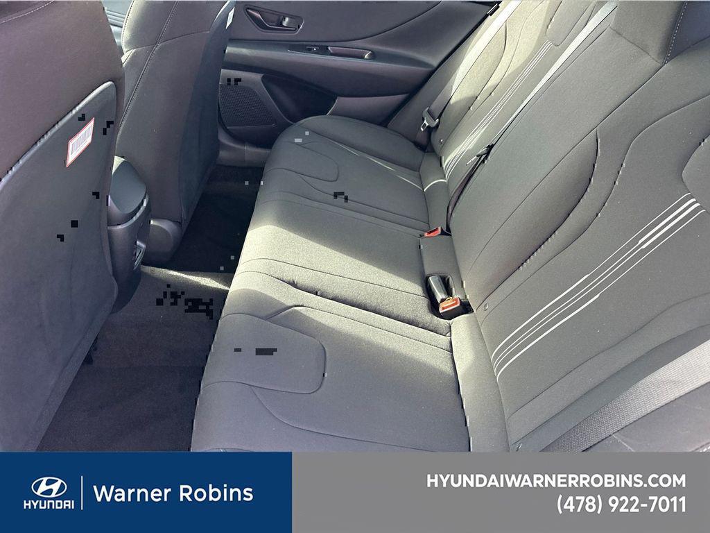 New 2025 White HYUNDAI SEL Sport image 19