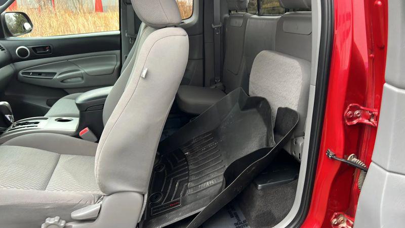 2014 Toyota Tacoma Base V6