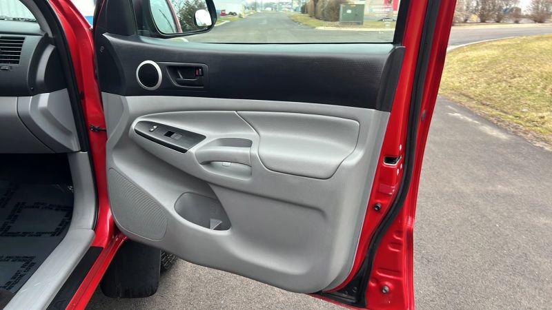 2014 Toyota Tacoma Base V6