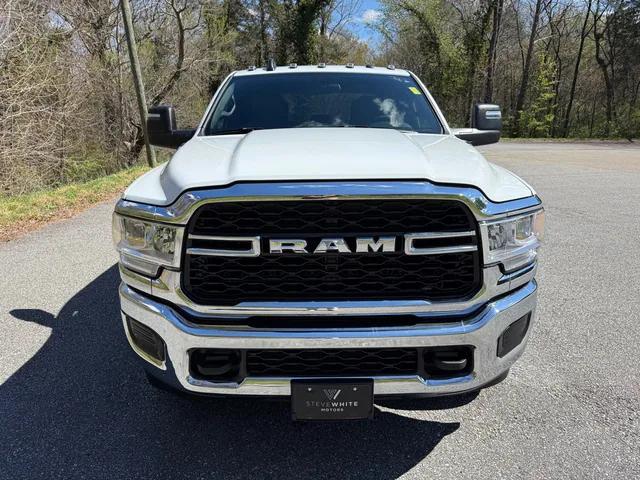 2024 Ram 3500 Tradesman Crew Cab 4x4 8' Box