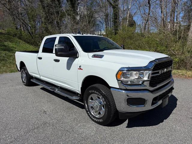 2024 Ram 3500 Tradesman Crew Cab 4x4 8' Box