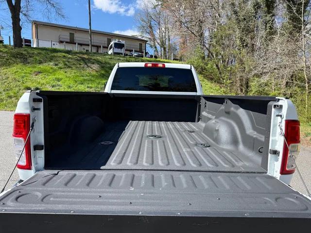 2024 Ram 3500 Tradesman Crew Cab 4x4 8' Box