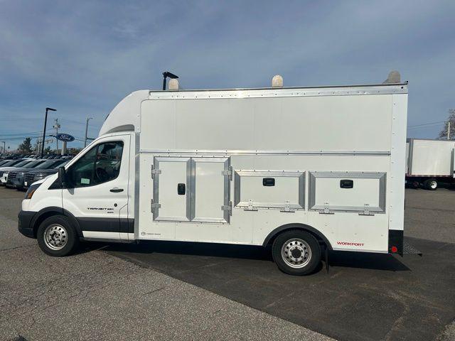 2026 Ford Transit Cutaway Base