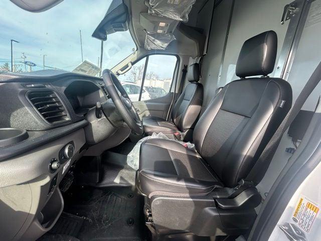 2026 Ford Transit Cutaway Base