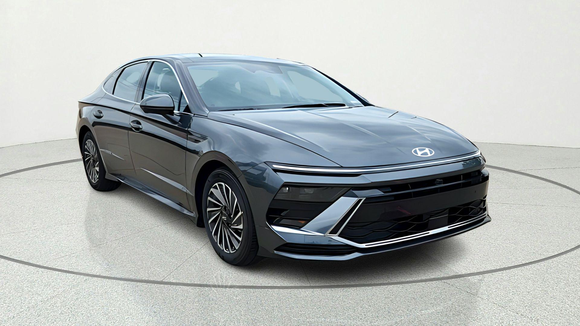 2026 Hyundai Sonata Limited's photo