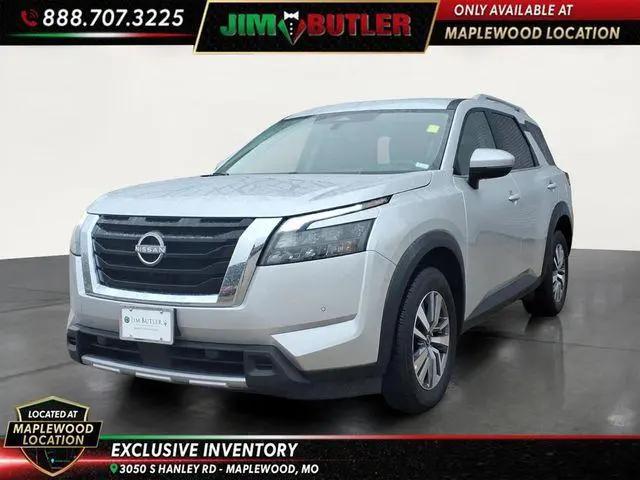 2025 Nissan Pathfinder SL 4WD for sale in Fenton, MO