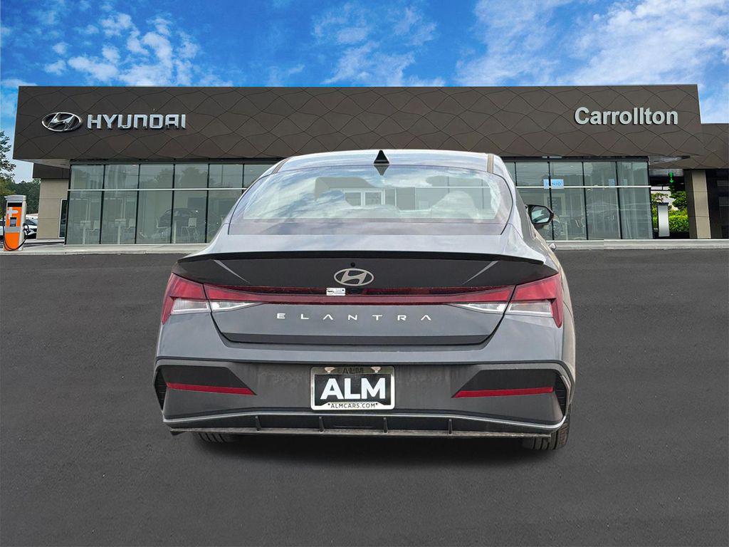New 2026 Gray HYUNDAI SEL Sport image 7