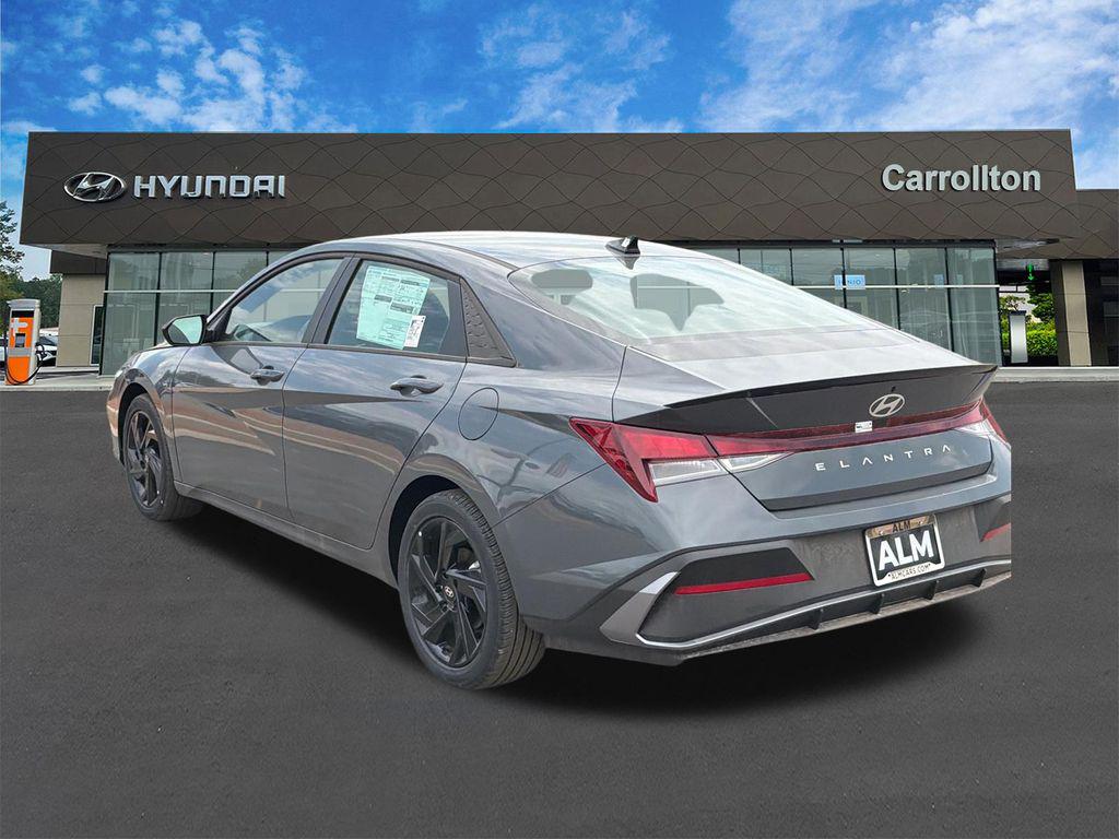 New 2026 Gray HYUNDAI SEL Sport image 8