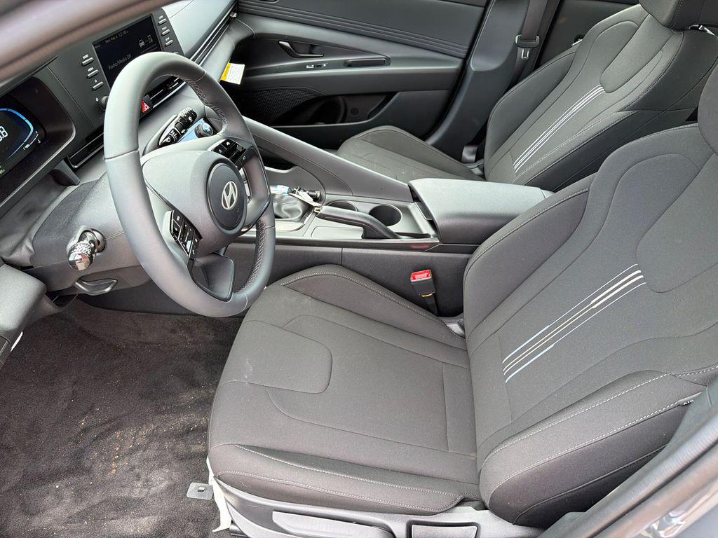 New 2026 Gray HYUNDAI SEL Sport image 10